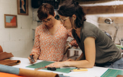 Atelier Cuir à Toulouse : Apprenez la Maroquinerie en Petit Groupe