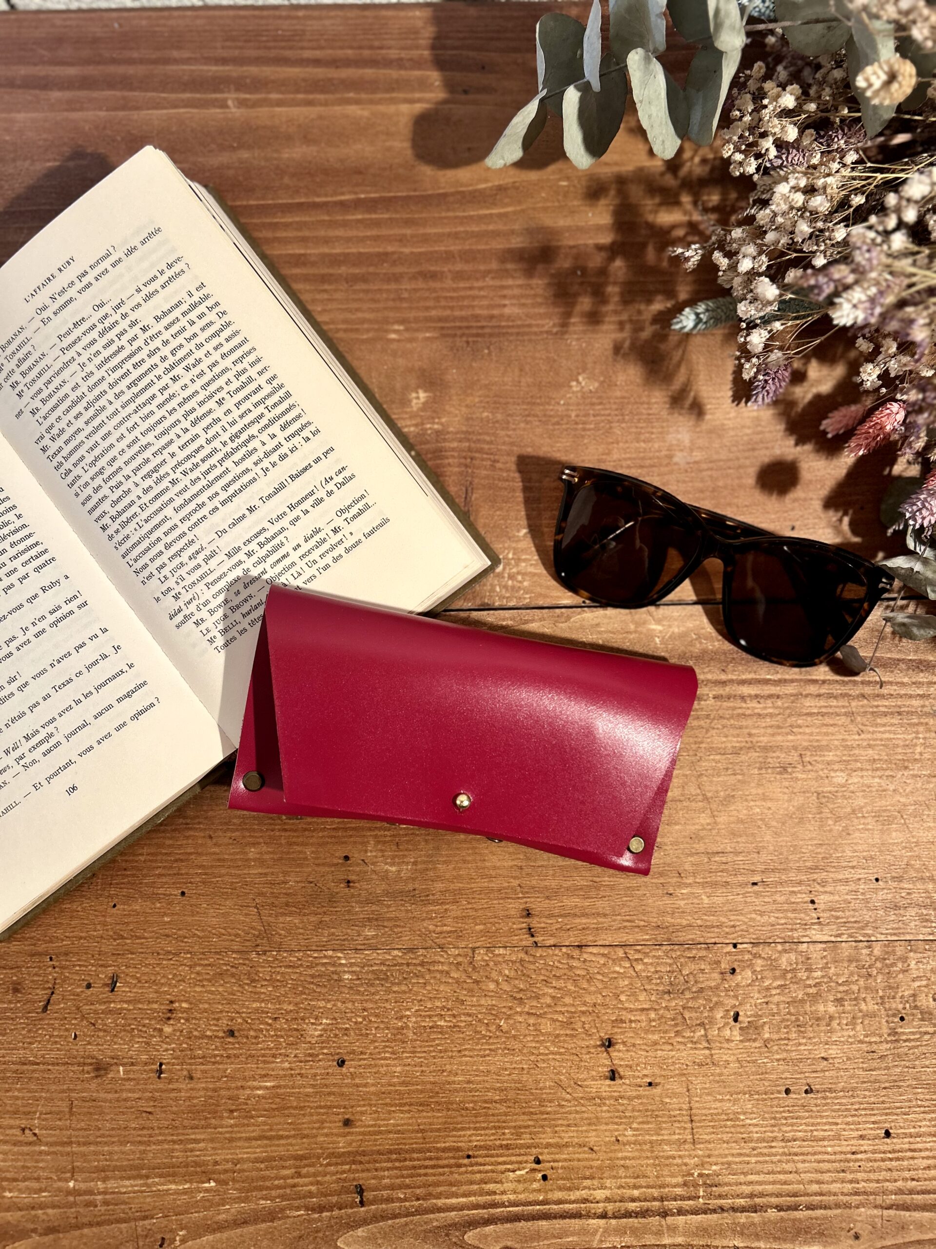 kit étui à lunettes cuir couleur griotte kit étui à lunettes cuir couleur griotte