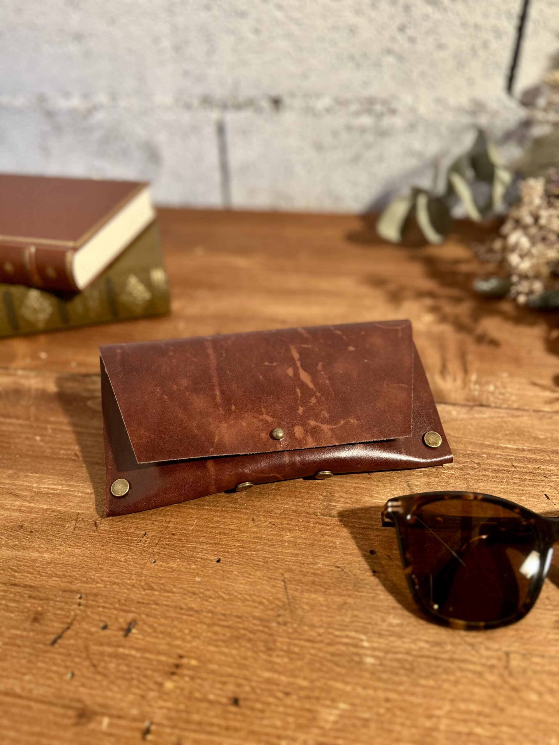 kit étui à lunettes cuir couleur marron_3 kit étui à lunettes cuir couleur marron_3